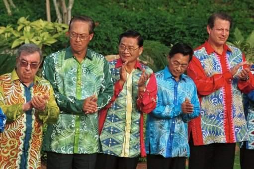 最炫民族风：APEC晚宴上的领导人服装大盘点