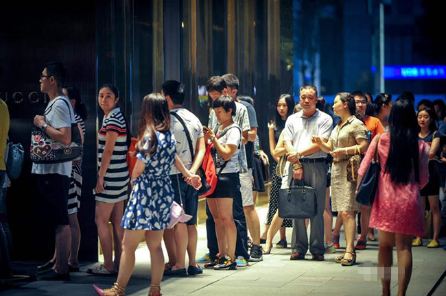 叫板中国!轻信盟友画大饼这个欧洲小国的苦日子才刚开始!(图1)